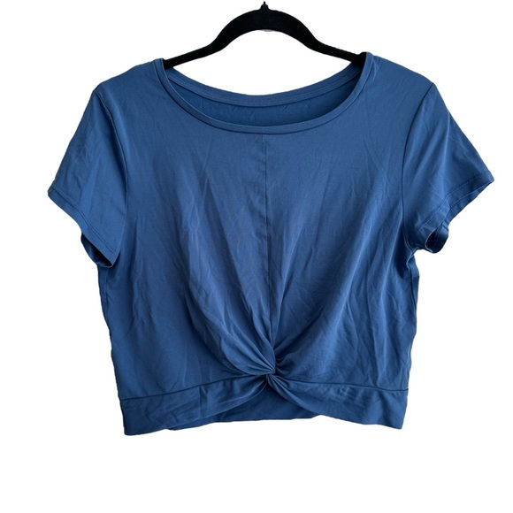 Zyia Twist Front Cropped Athletic Active T-Shirt - Picture 2 of 4